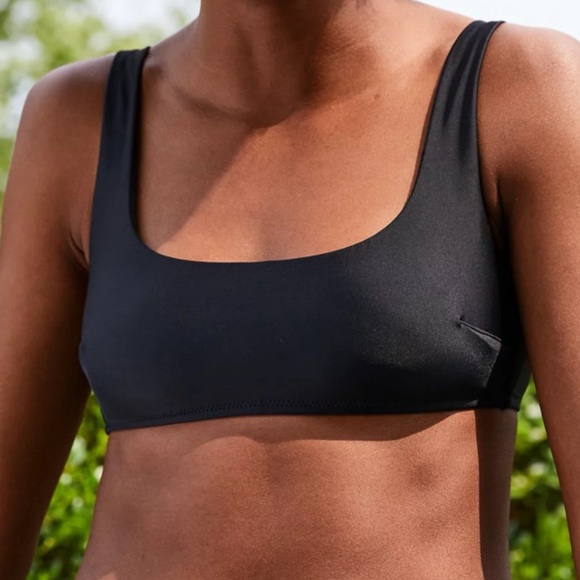 New AERIE Scoop Bikini Top in Black Tie Back Sz M - Picture 2 of 10